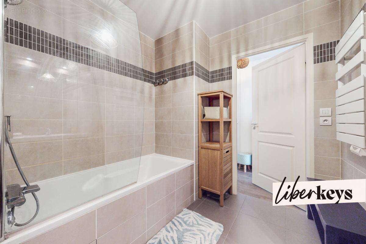 Appartement à PARIS-19E