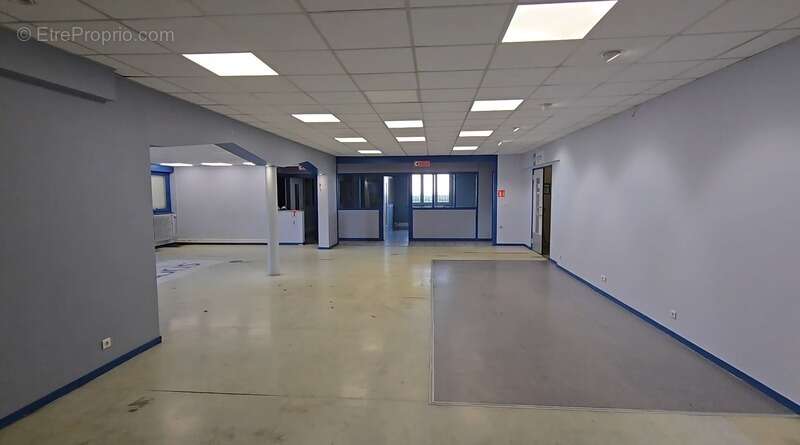 Commerce à LONS-LE-SAUNIER