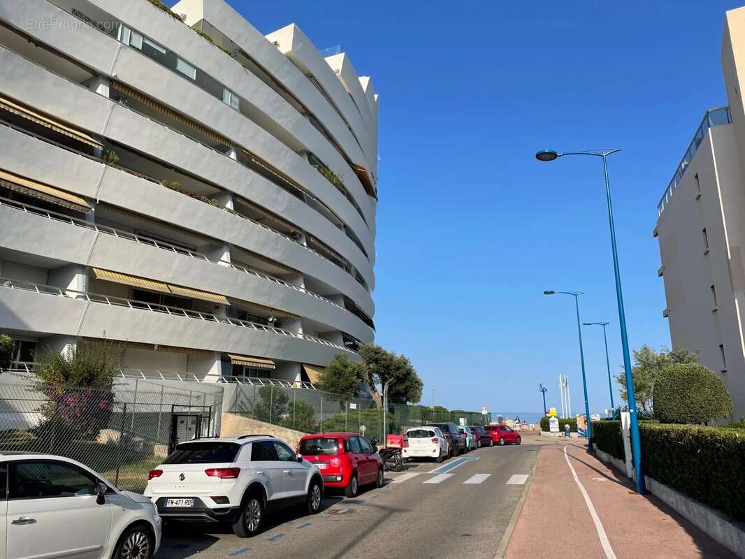 Appartement à VILLENEUVE-LOUBET