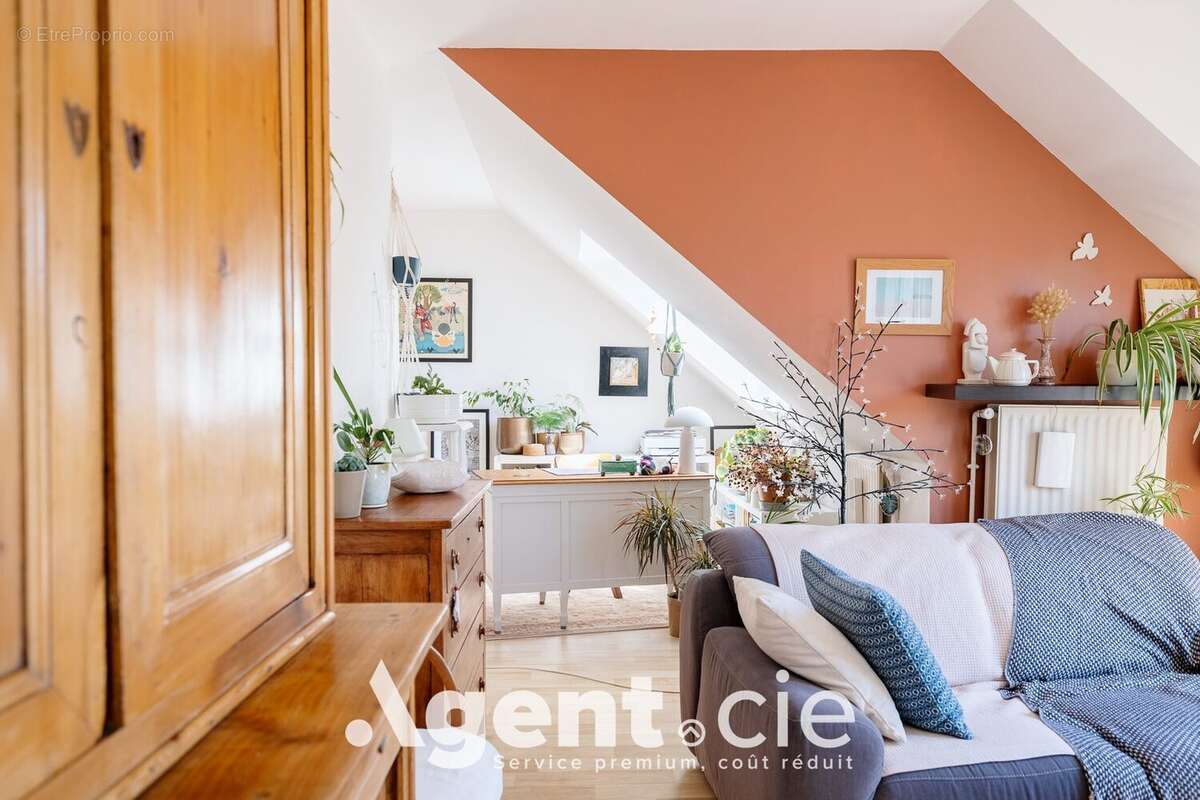 Appartement 70 m² à Caen  - photo 3