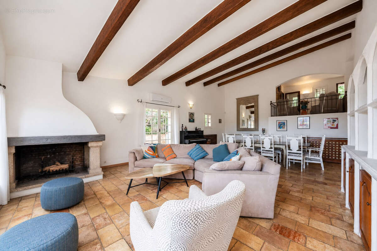 Maison à LA COLLE-SUR-LOUP
