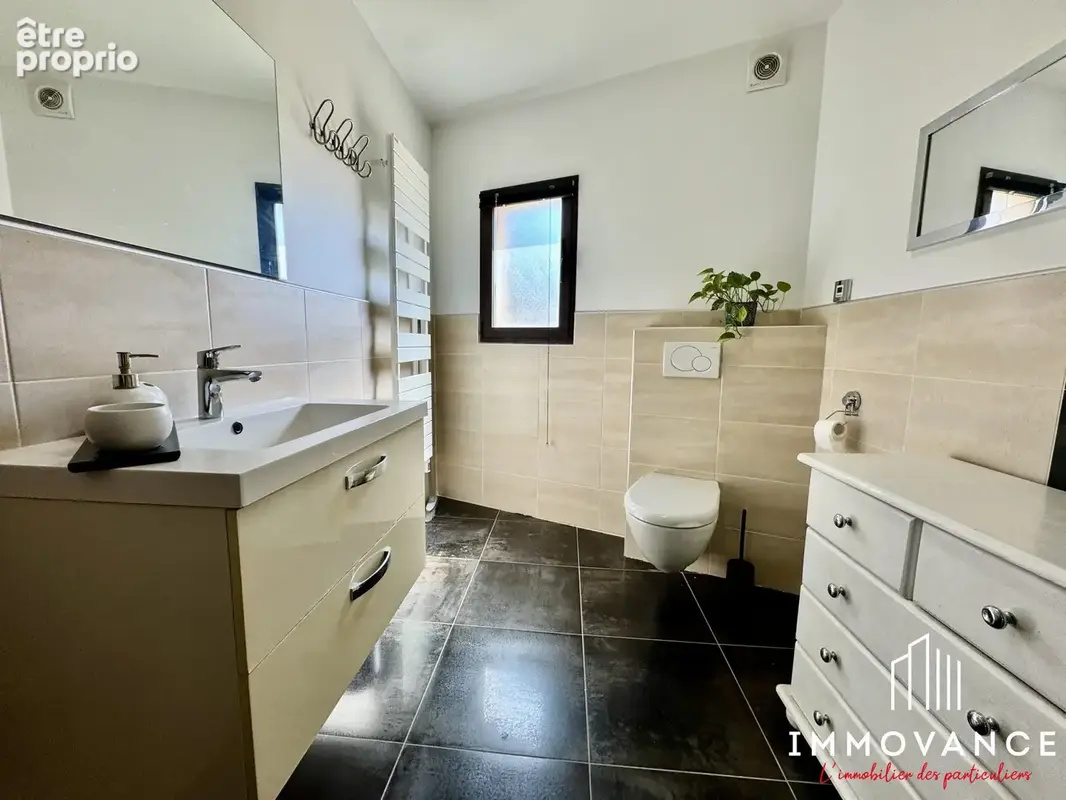 Maison 145 m² à Saussan  - photo 8