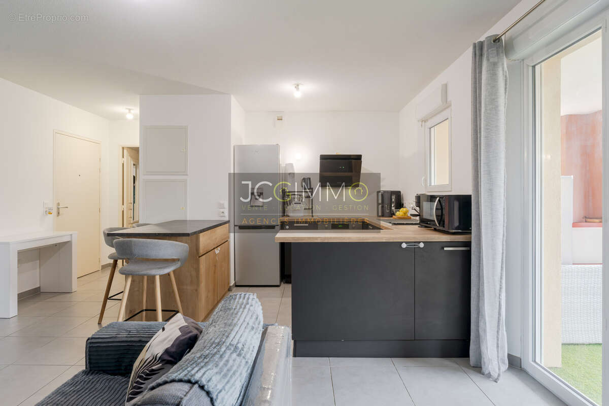 Cuers (les rayols/saint lazare/les bousquets) - appartement t3 - terrasse+ balcon - 2 places de parking - - photo 7