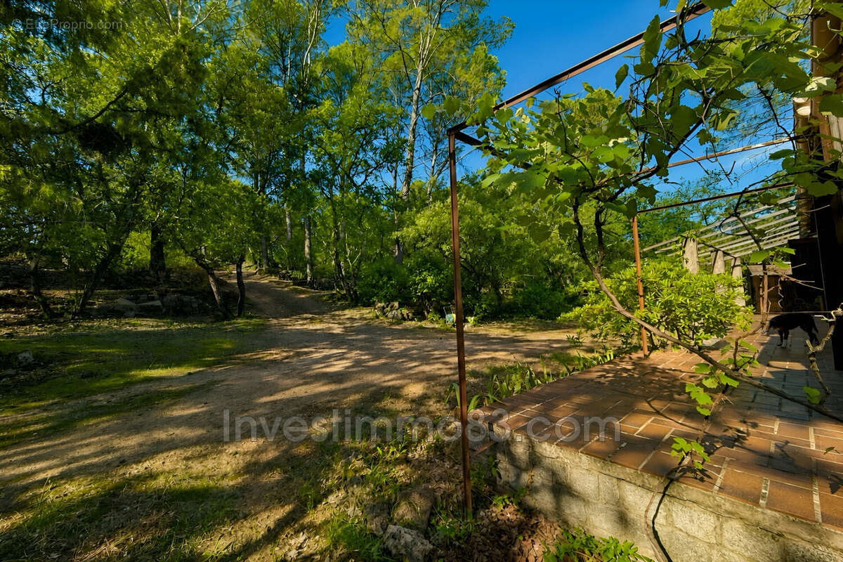 Maison 75 m² à Cotignac  - photo 7