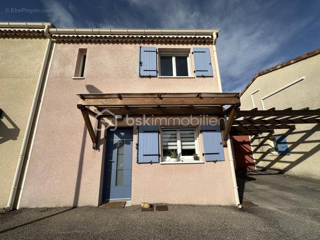 Maison à MONTELIMAR