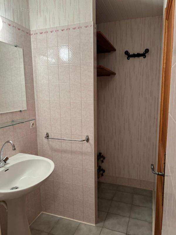 Maison à SAINTE-MERE