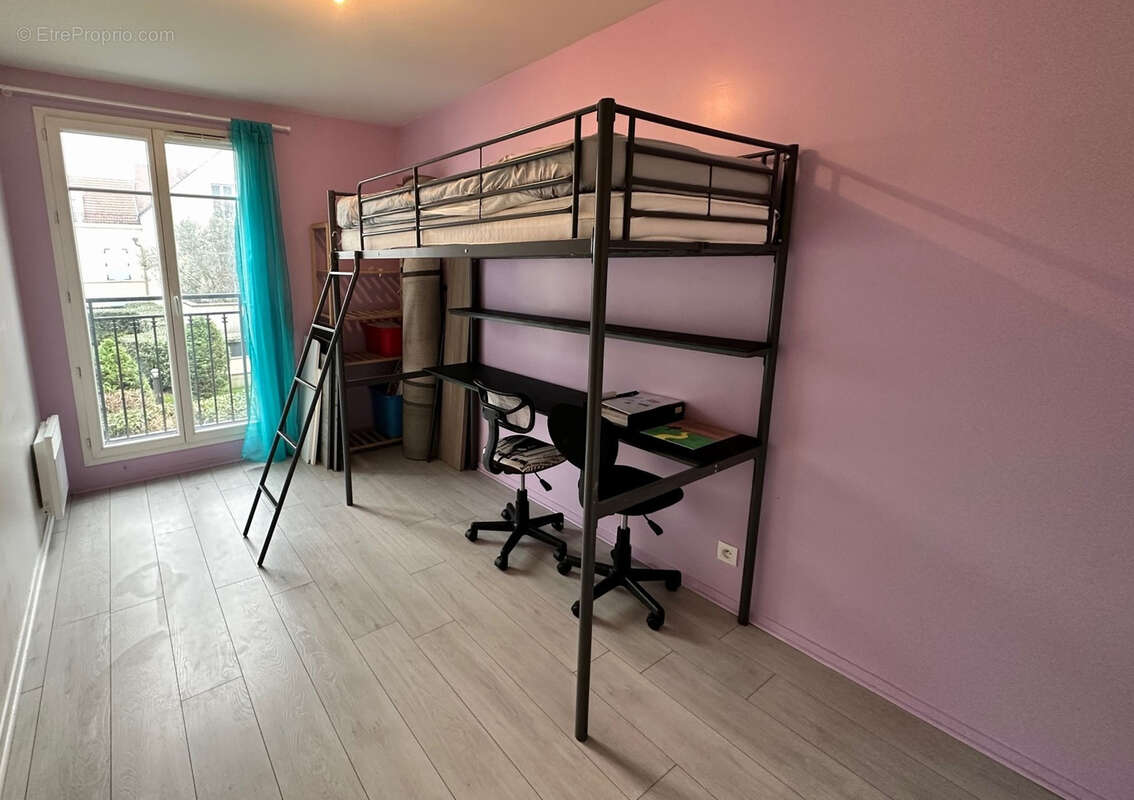 Appartement à LE PLESSIS-PATE