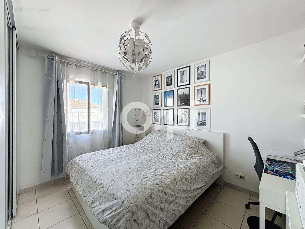 Maison à ROQUEBRUNE-SUR-ARGENS