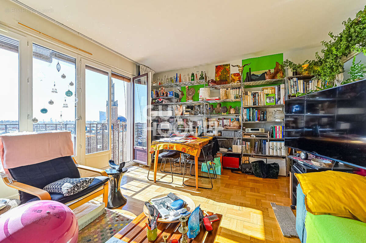 Appartement à PARIS-12E