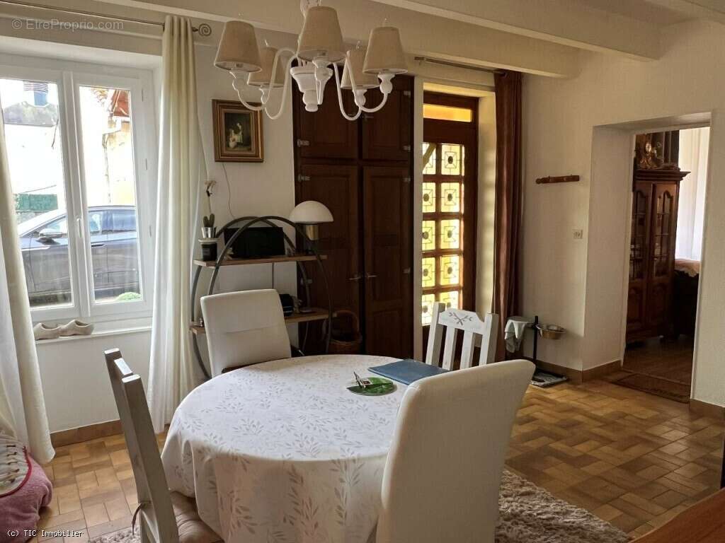 Maison à VILLEFAGNAN