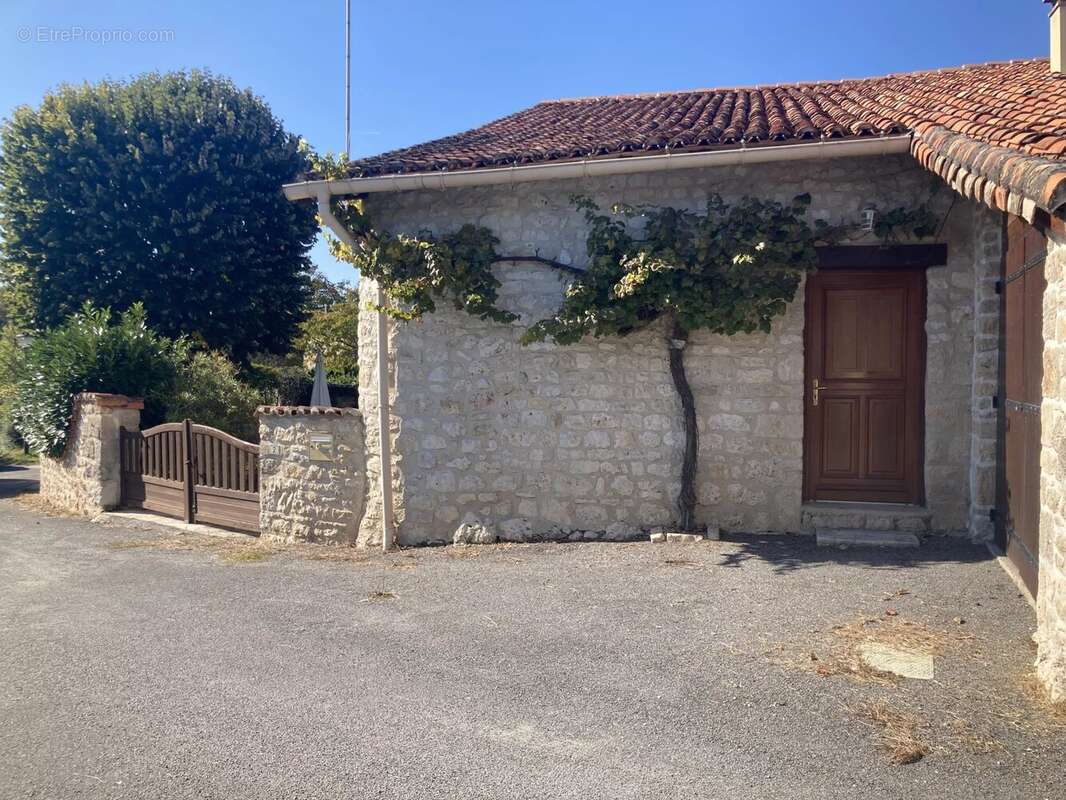 Maison à MAINE-DE-BOIXE