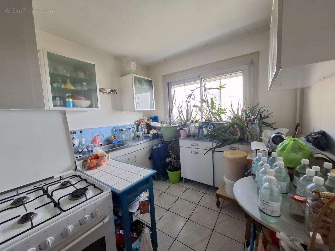 A VENDRE - Appartement 67 m² 2 chambres à vendre proche tram et commerces - photo 8