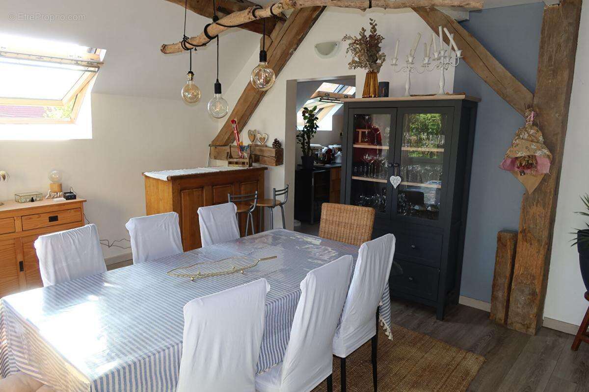 Appartement à AUXON-DESSUS