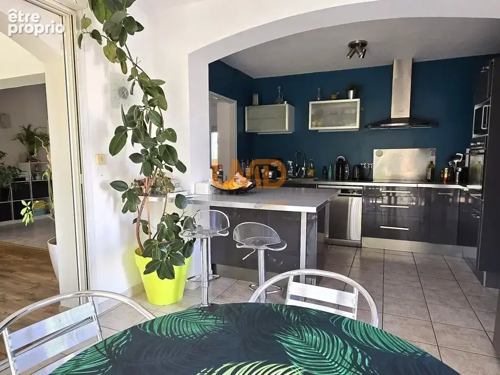 Maison 4 chambres, sans vis-à-vis, piscine et garage - photo 8