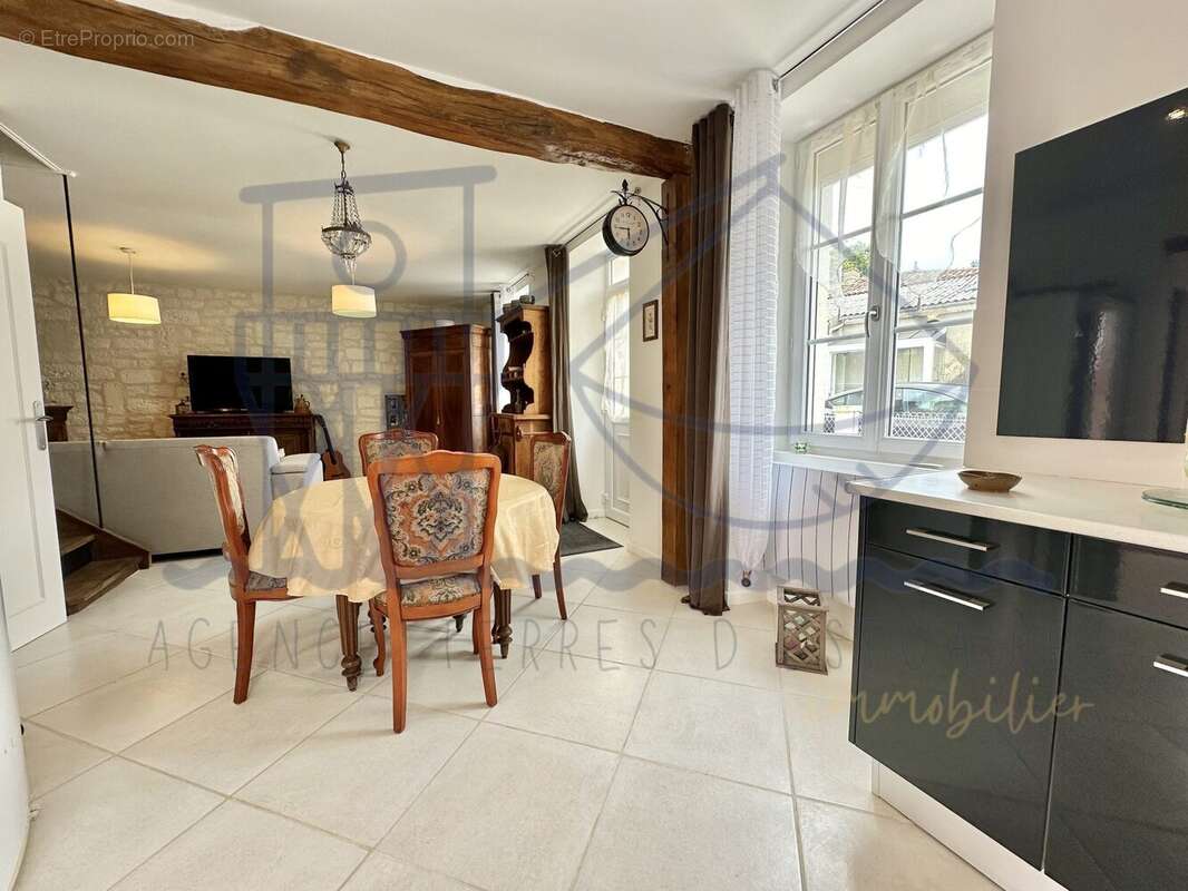 Maison 78 m² à Floirac  - photo 6
