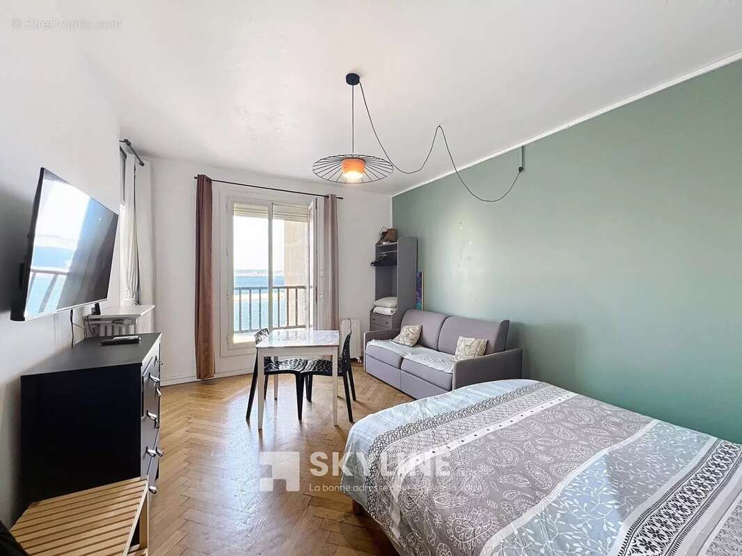 Appartement à MARSEILLE-2E