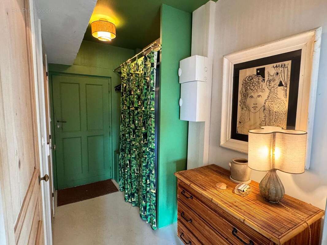   - Appartement à LYON-5E