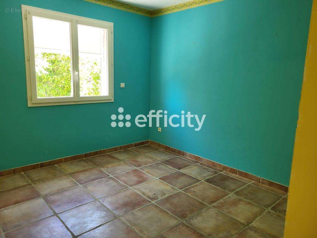Maison 165 m² à Saint-Pargoire  - photo 16