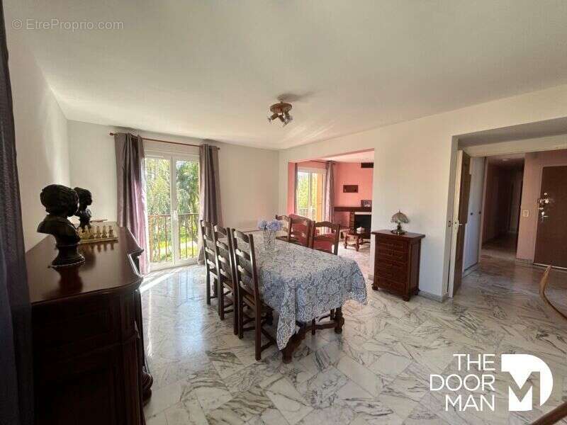 Appartement à HYERES