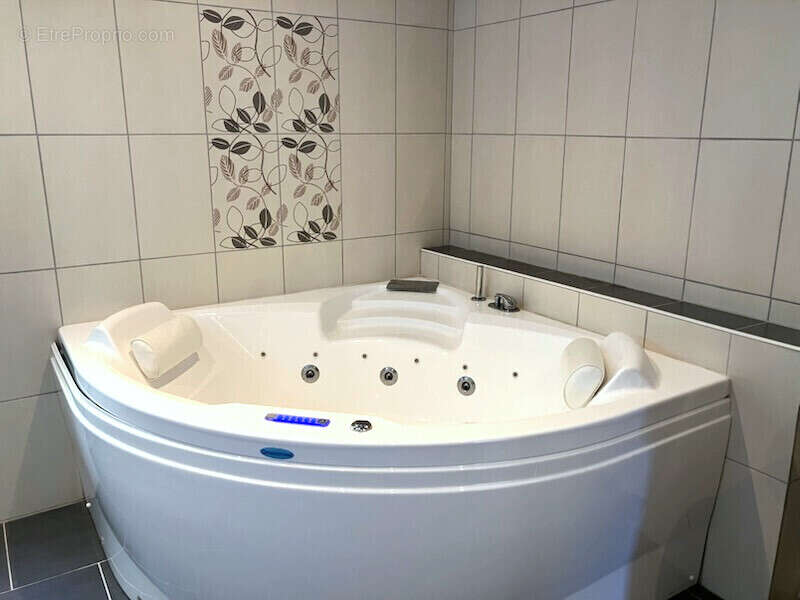 Appartement à VILLE