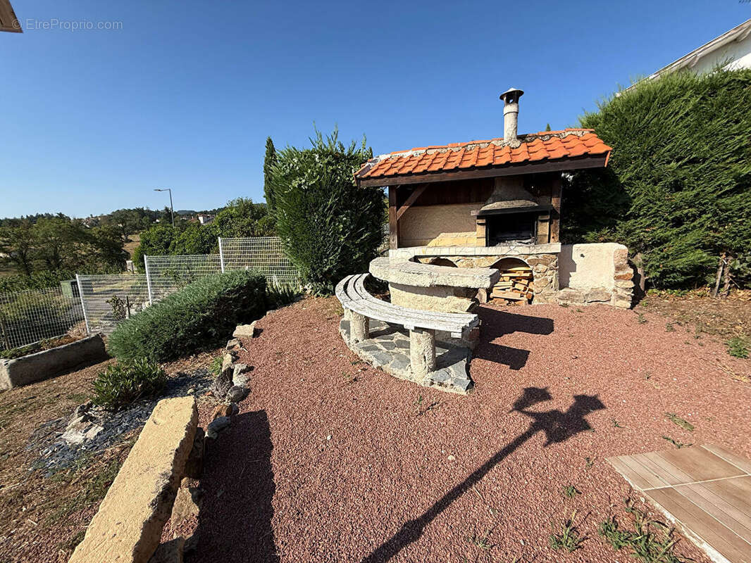 Maison Villemontais - photo 17