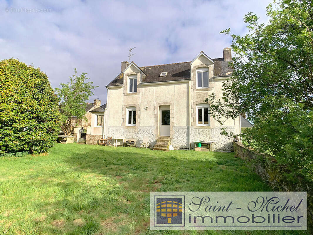 Maison à SAINT-THURIEN