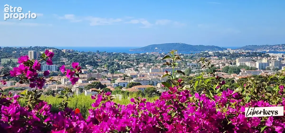 Corniche du Faron, superbe villa vue mer 200m2 sur les hauteurs - photo 14