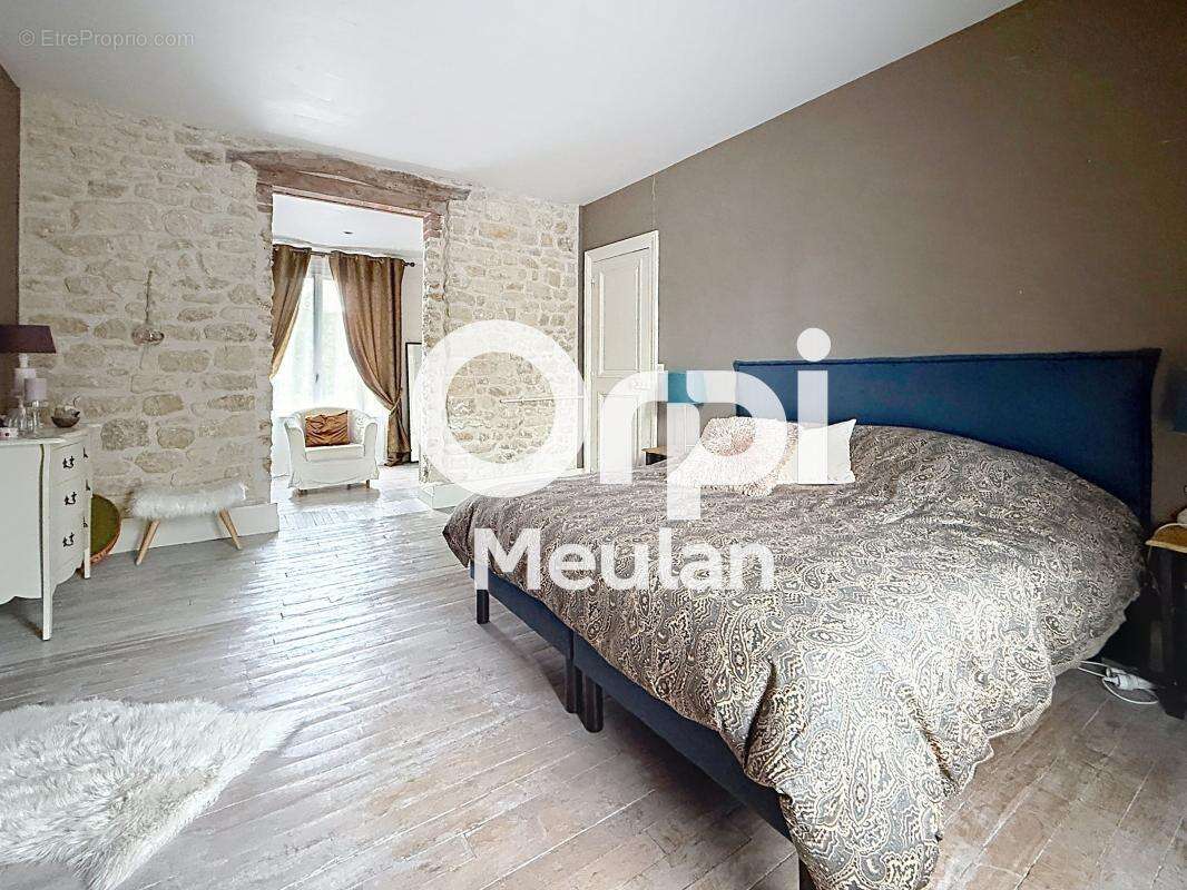 Maison à MEULAN