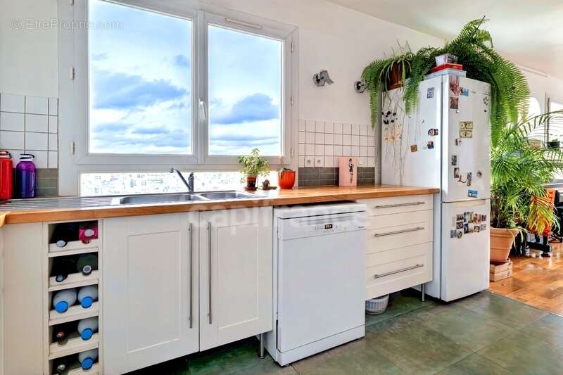 Appartement à PARIS-20E