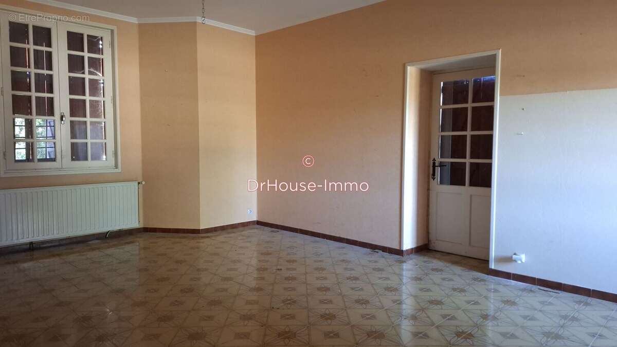 Maison 442 m² à Saint-Claud  - photo 16