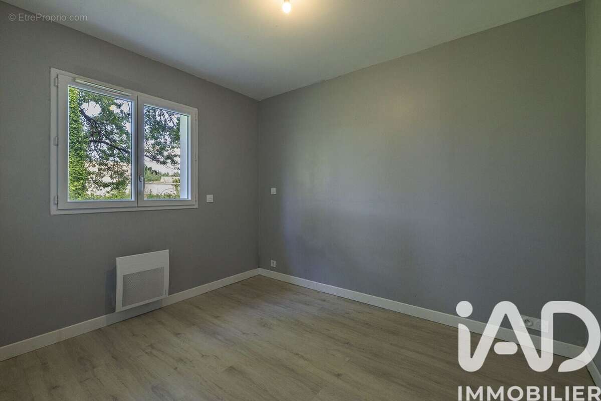 Maison 86 m² à Chamadelle  - photo 6