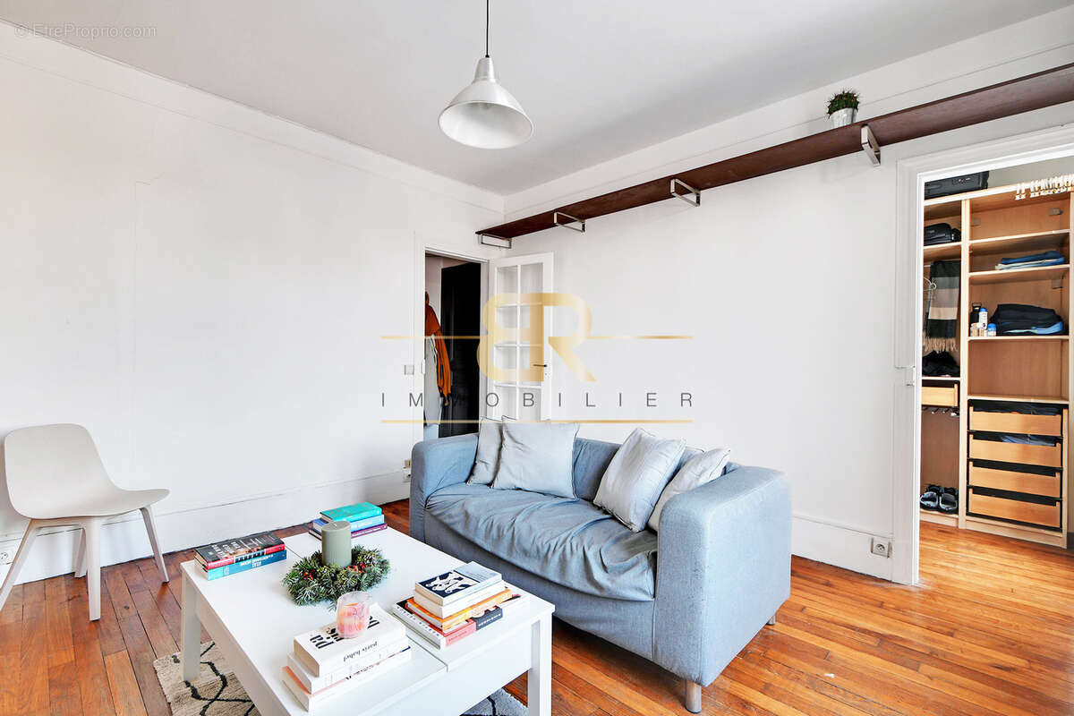 Appartement à CHARENTON-LE-PONT