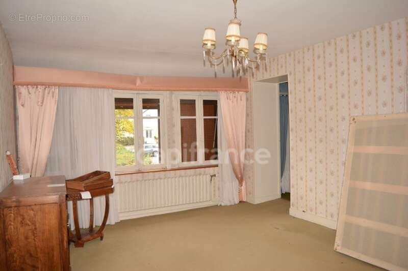 Maison à SANCERGUES