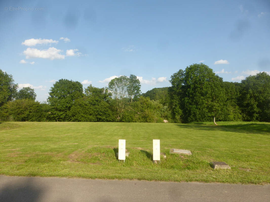 Terrain à BEAUVAIS