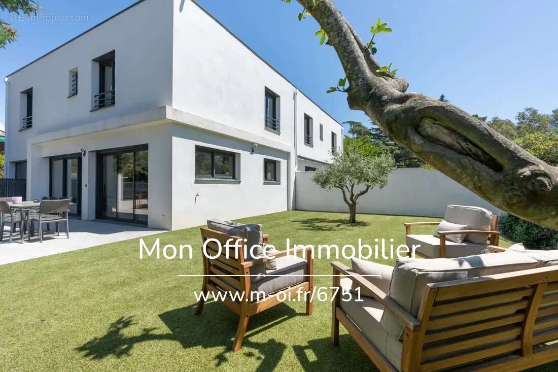 Maison à SAINT-RAPHAEL