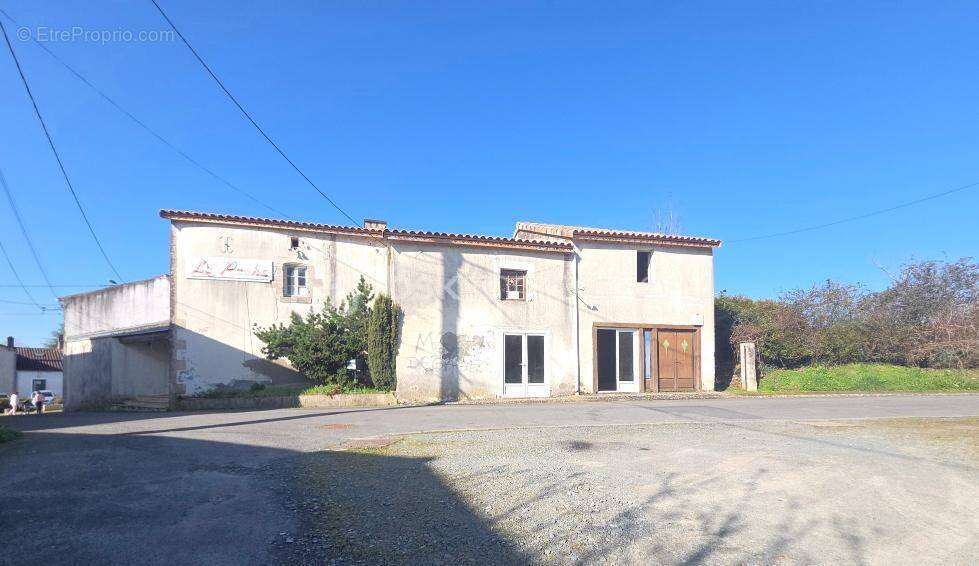 Maison à SAINT-LAURS