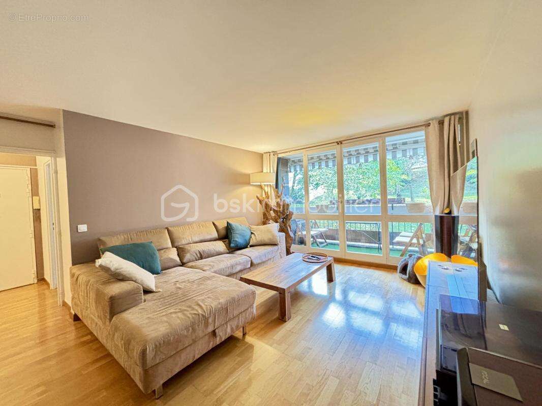 Appartement à GARCHES