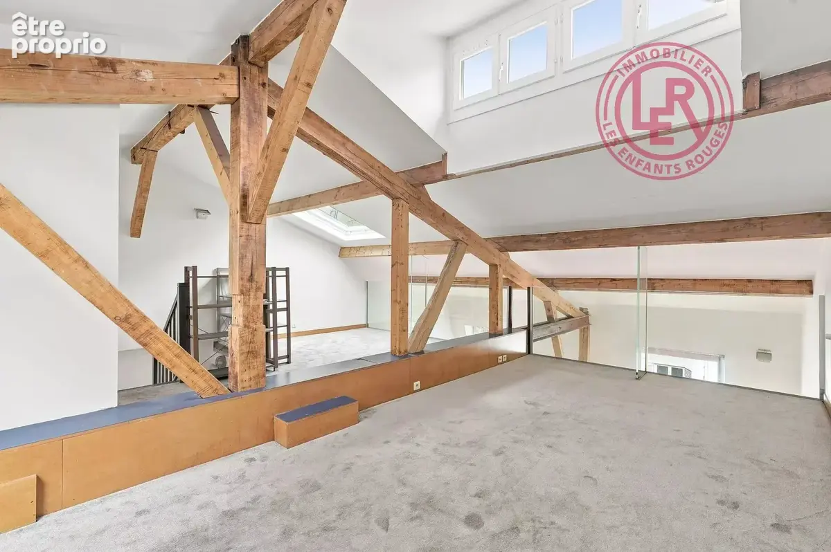 Paris 3ème - Enfants Rouges / République - Duplex en dernier étage dans un style loft - photo 8