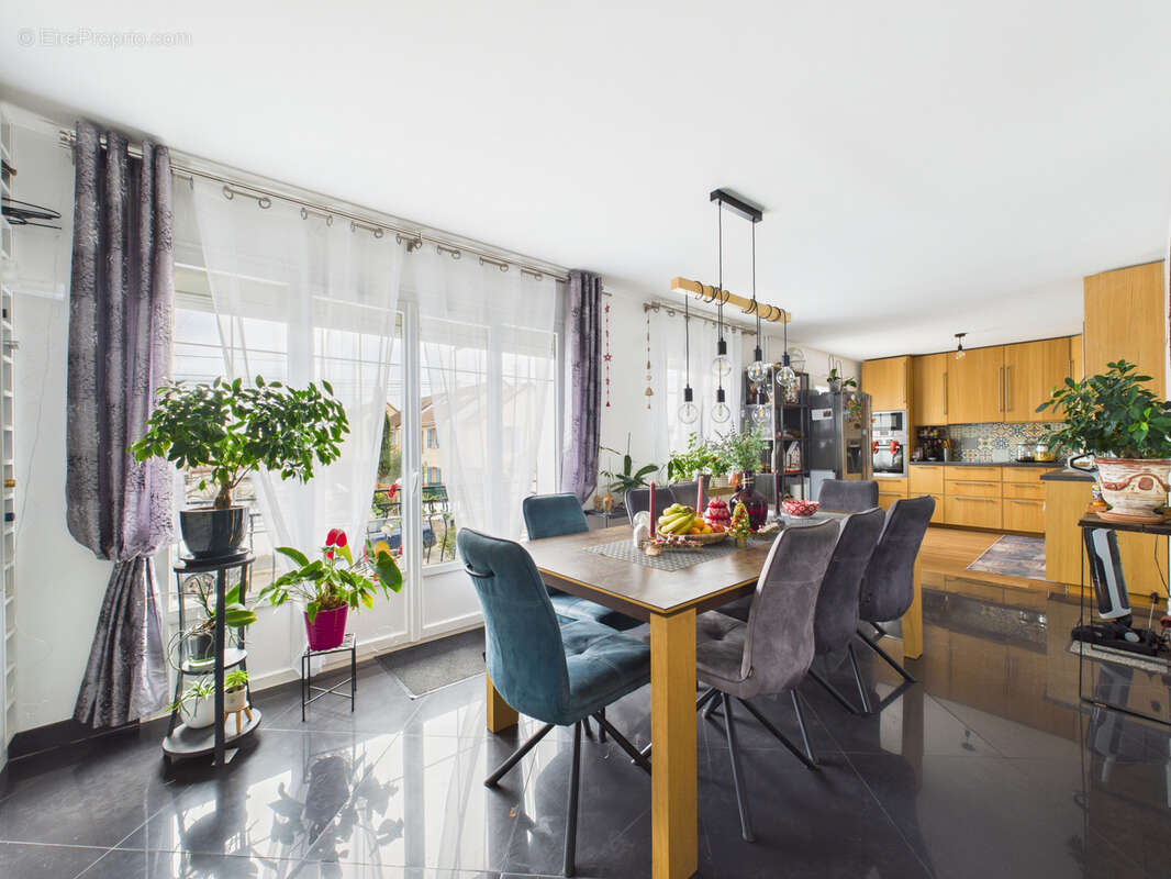 Maison à SARTROUVILLE