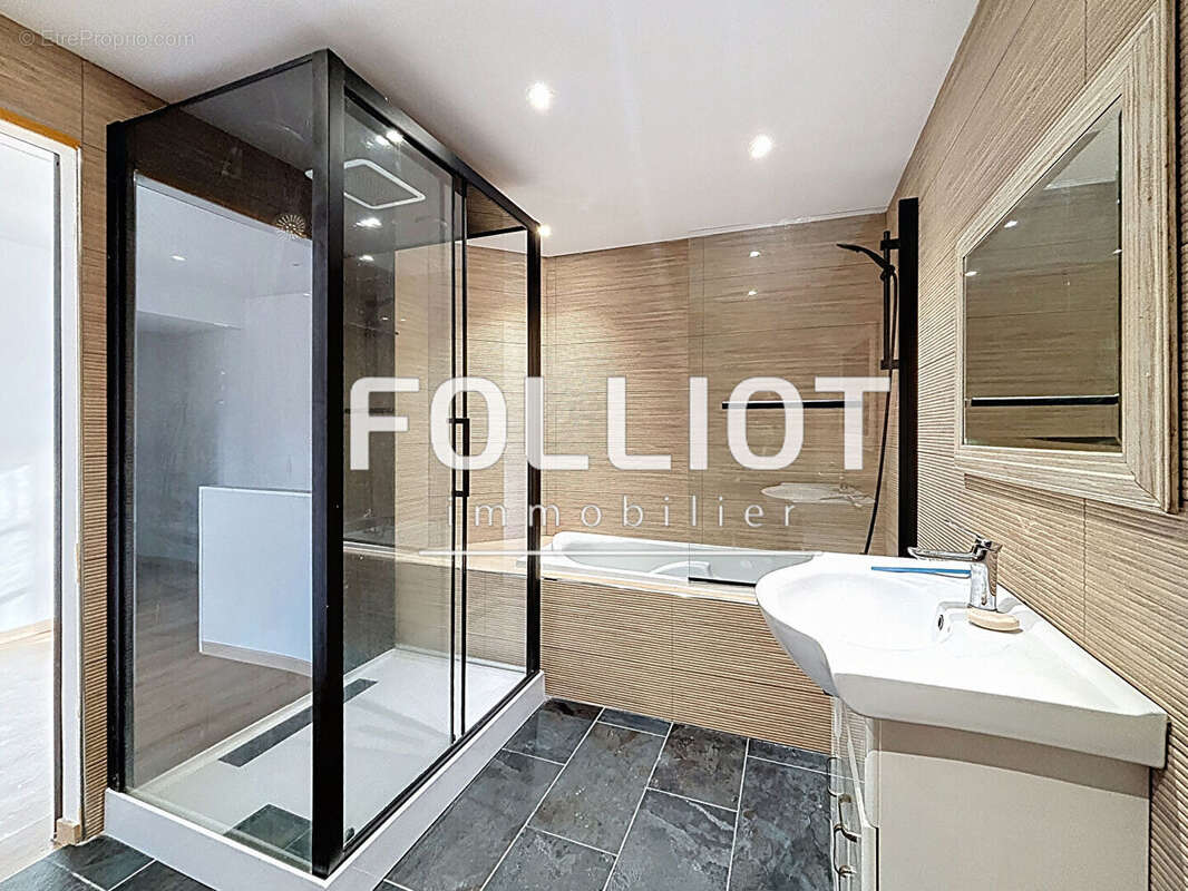 Maison à SAINT-SAUVEUR-LA-POMMERAYE