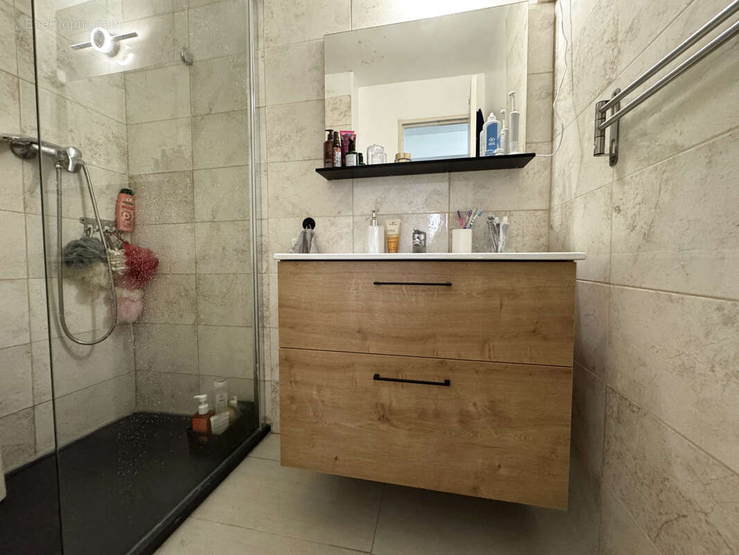 Appartement à MARSEILLE-9E