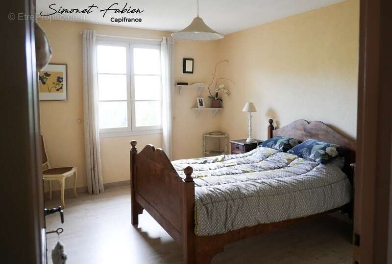 Maison à SAINT-RESTITUT