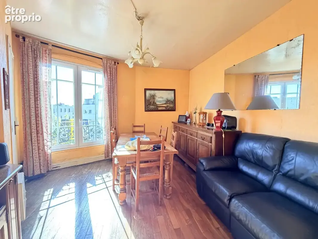 Appartement 3 pièces 43 m² à vendre à Romainville (93230) - photo 2