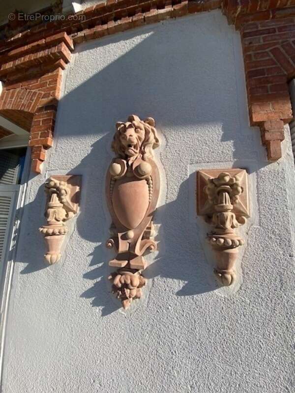 Maison à DECAZEVILLE