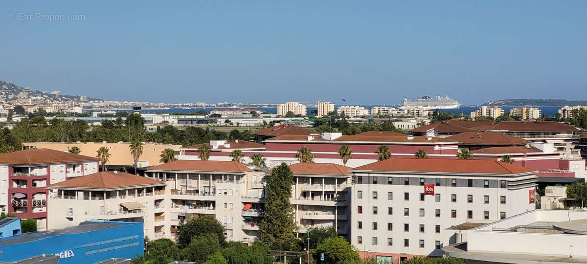 Appartement à MANDELIEU-LA-NAPOULE