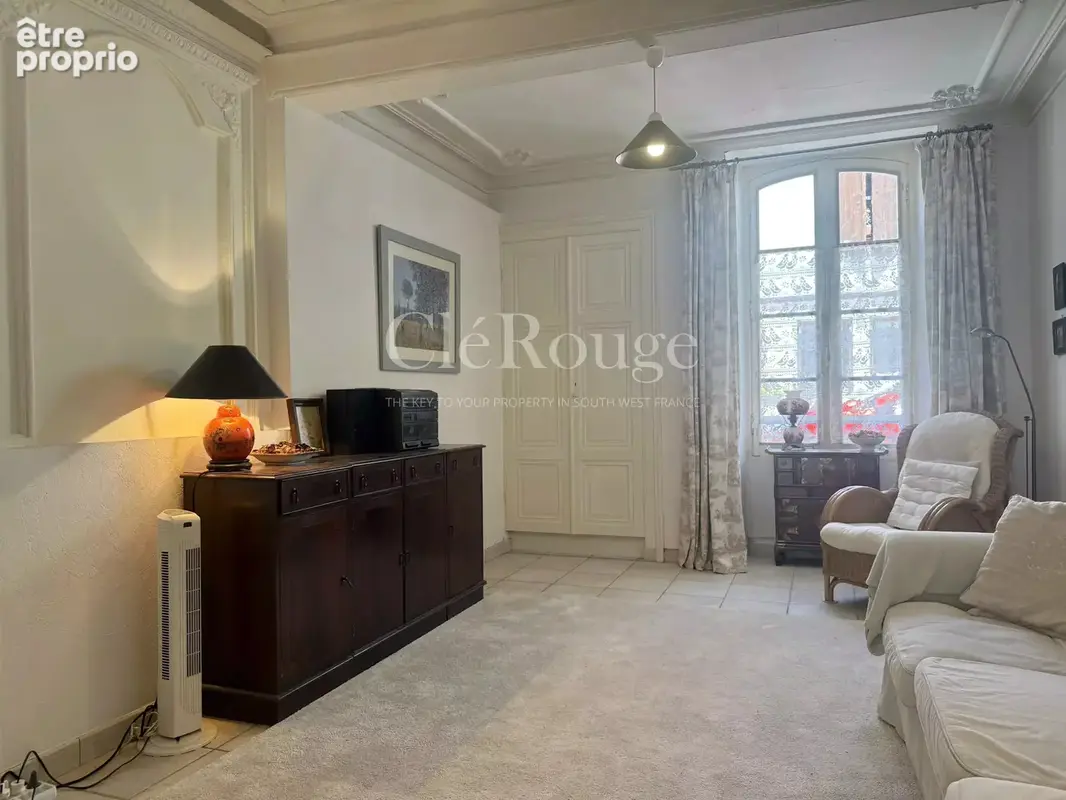 Au cœur d’Eymet – Maison de caractère avec grange et cour plein sud - photo 5