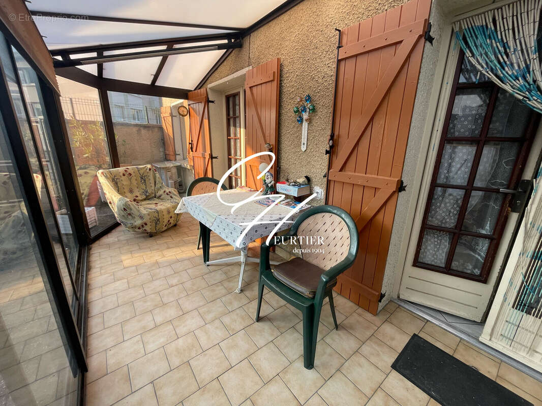 Maison à ECHIROLLES