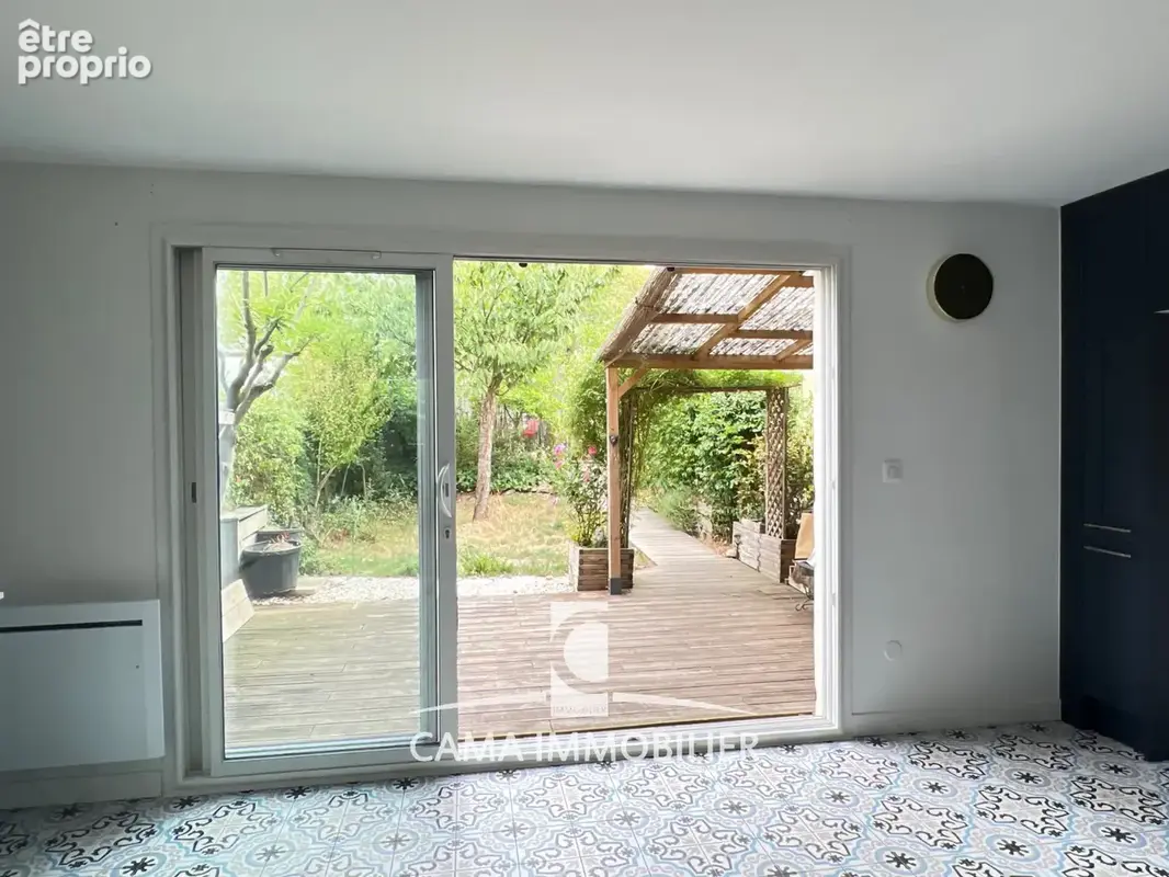Maison mitoyenne en excellent état dans une résidence familiale recherchée - photo 6