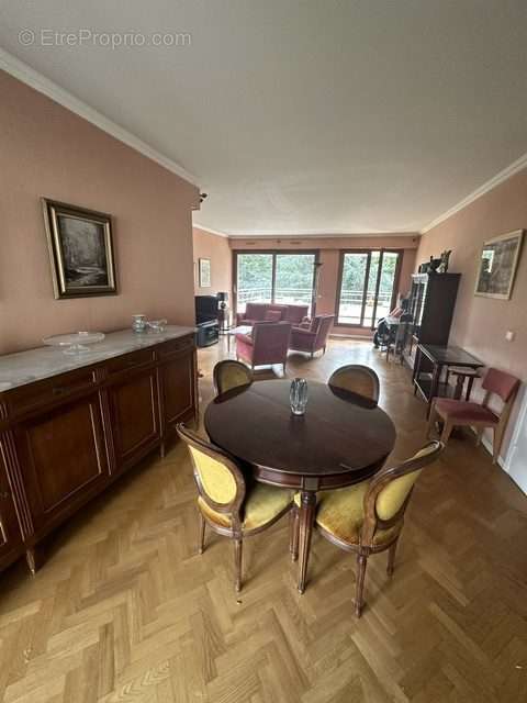 Appartement à ENGHIEN-LES-BAINS