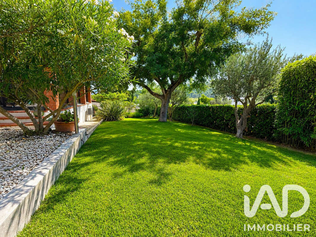 Maison 132 m² à Carnoux-En-Provence  - photo 3